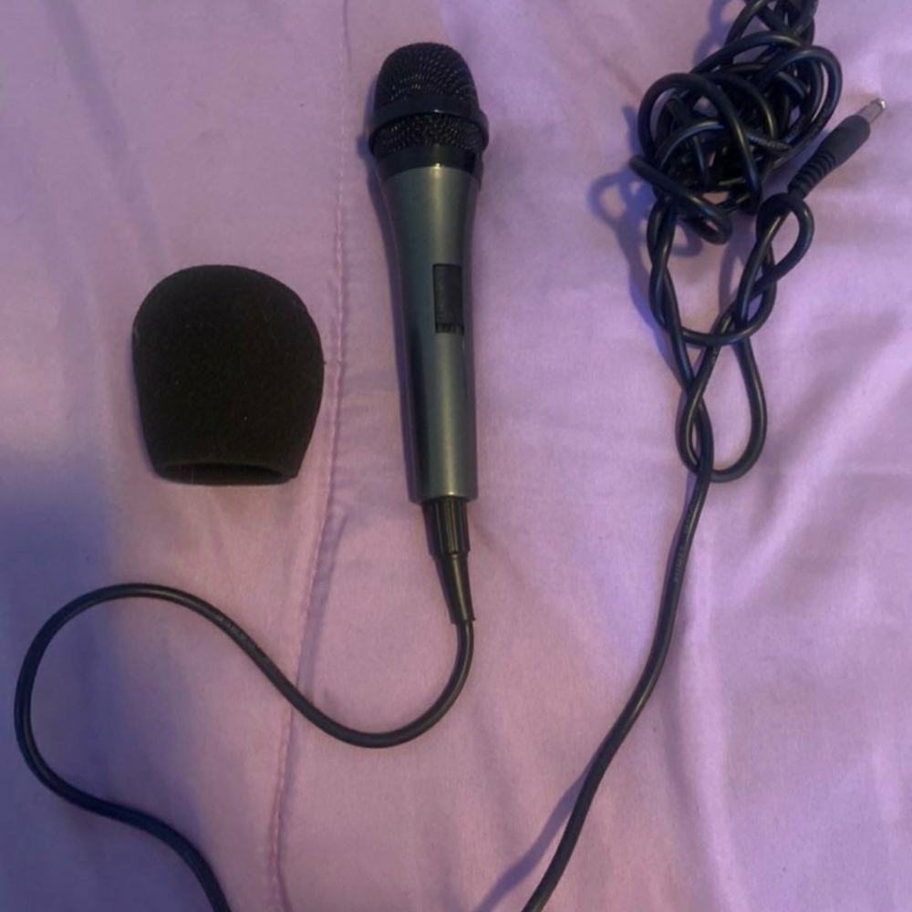 Microphone